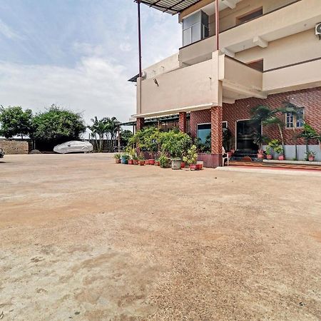 Oyo 81409 Hotel Sivajothi Tuticorin Zewnętrze zdjęcie