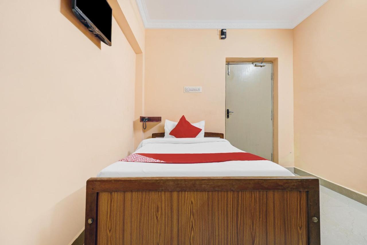 Oyo 81409 Hotel Sivajothi Tuticorin Zewnętrze zdjęcie