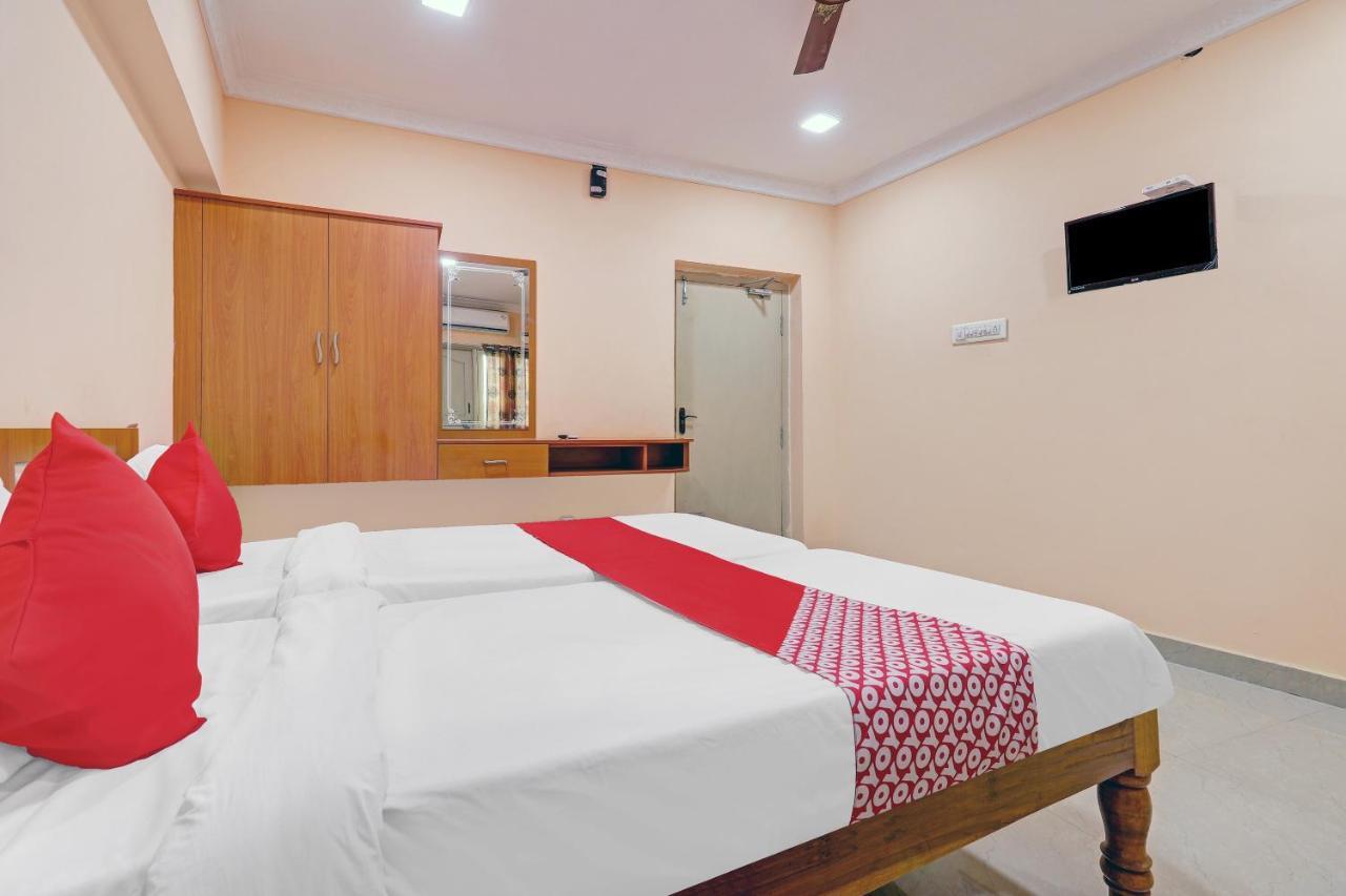 Oyo 81409 Hotel Sivajothi Tuticorin Zewnętrze zdjęcie