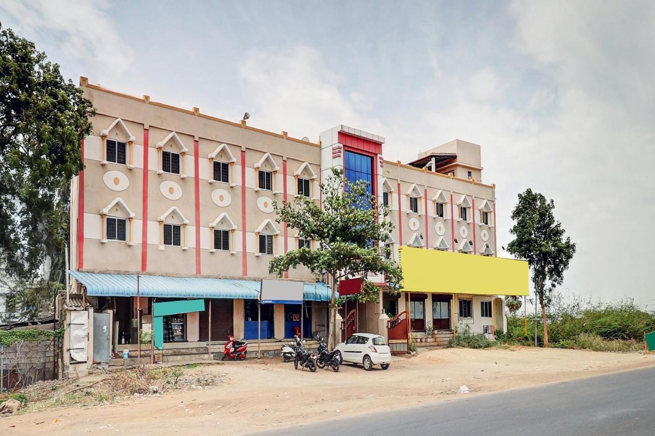Oyo 81409 Hotel Sivajothi Tuticorin Zewnętrze zdjęcie
