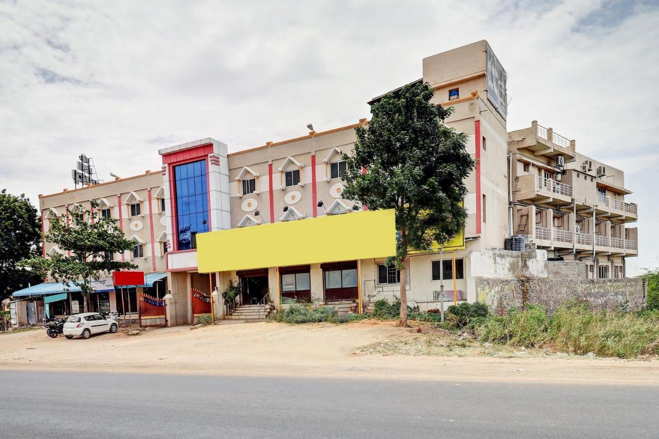 Oyo 81409 Hotel Sivajothi Tuticorin Zewnętrze zdjęcie