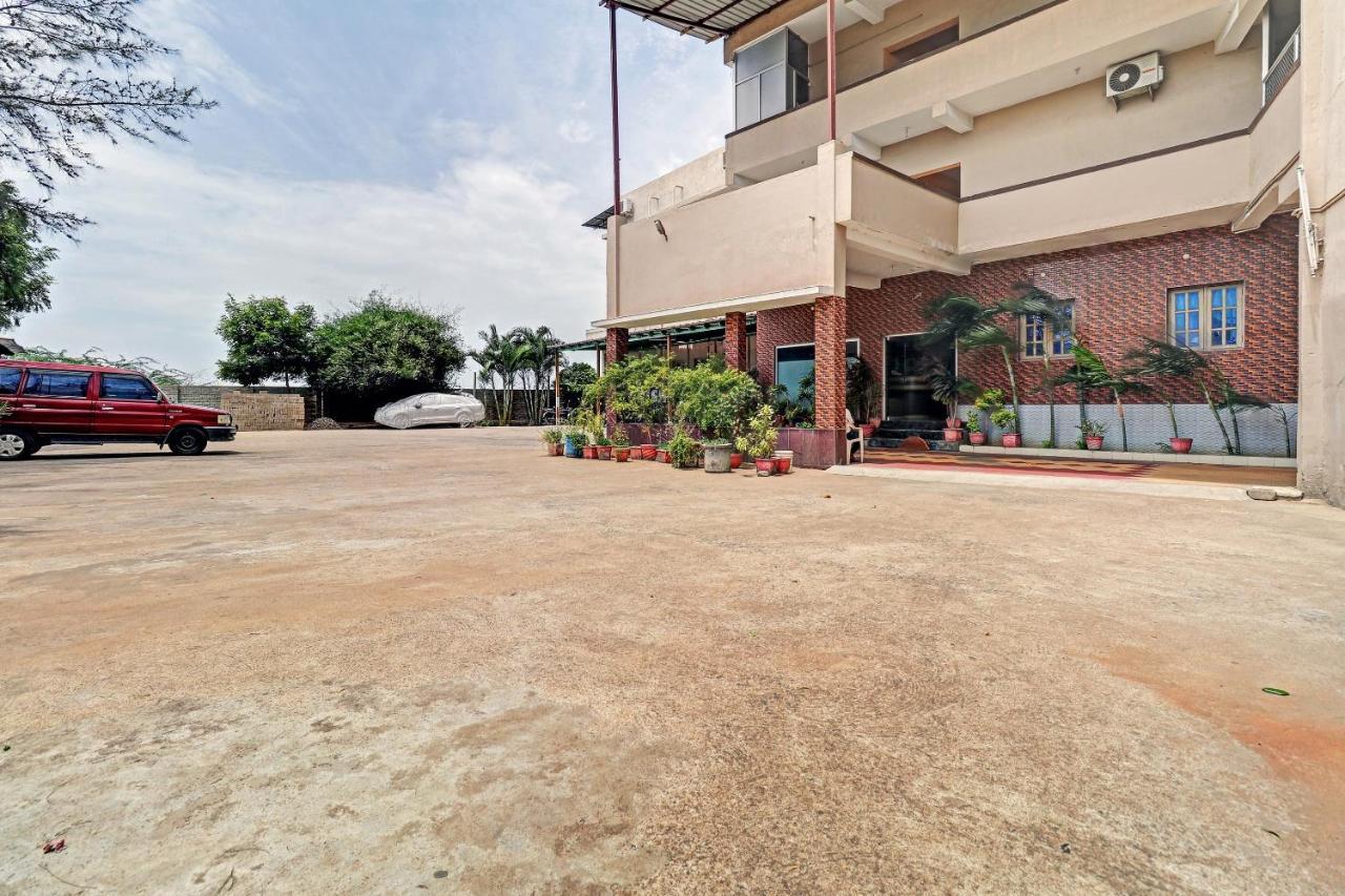 Oyo 81409 Hotel Sivajothi Tuticorin Zewnętrze zdjęcie