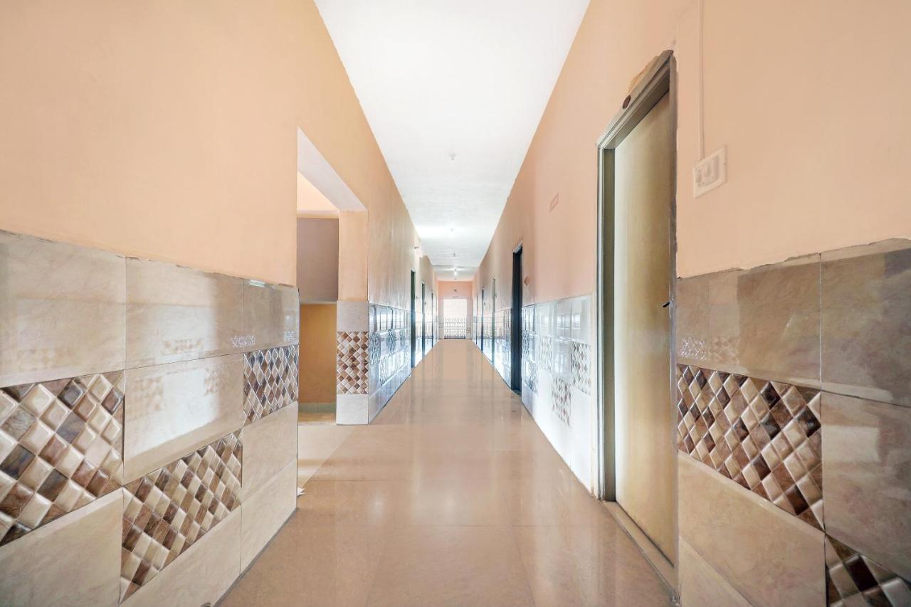 Oyo 81409 Hotel Sivajothi Tuticorin Zewnętrze zdjęcie